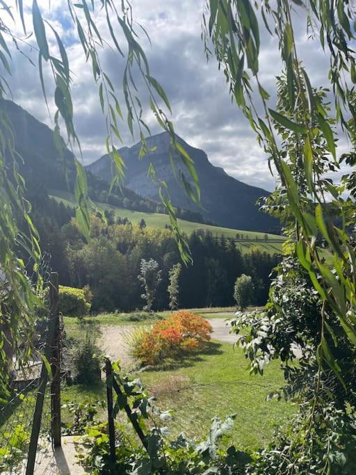 Magnifique Maison Renovee, 10Pers Rencurel Esterno foto