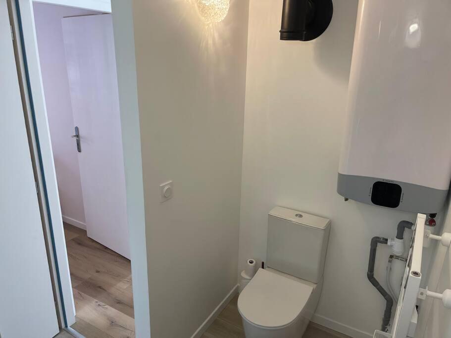 Magnifique Maison Renovee, 10Pers Rencurel Esterno foto