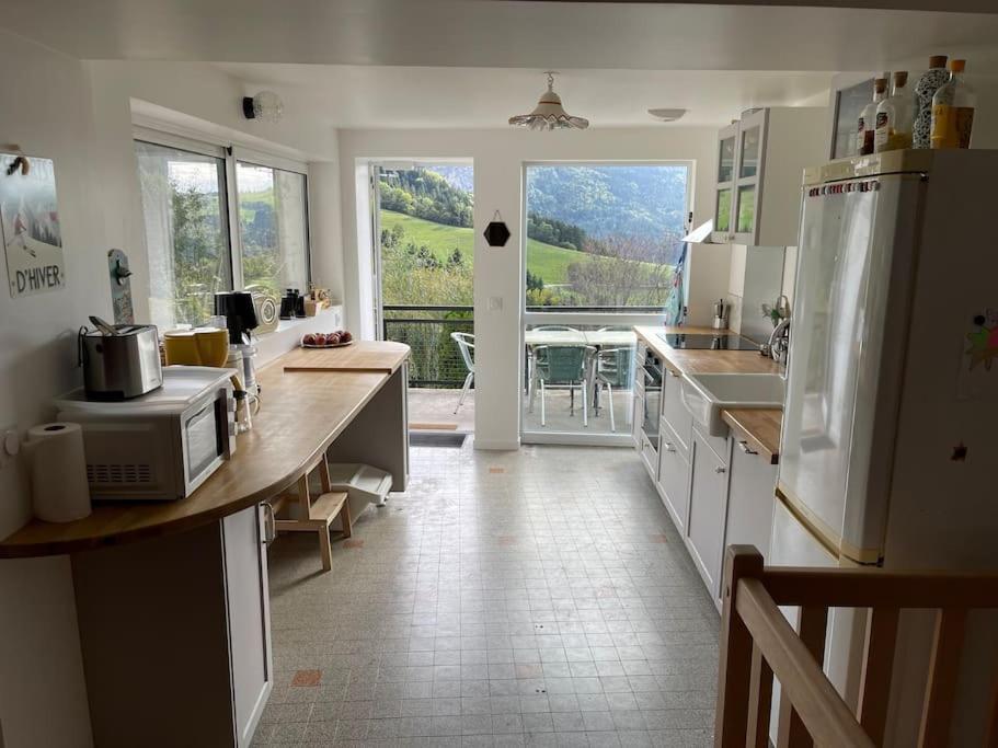 Magnifique Maison Renovee, 10Pers Rencurel Esterno foto